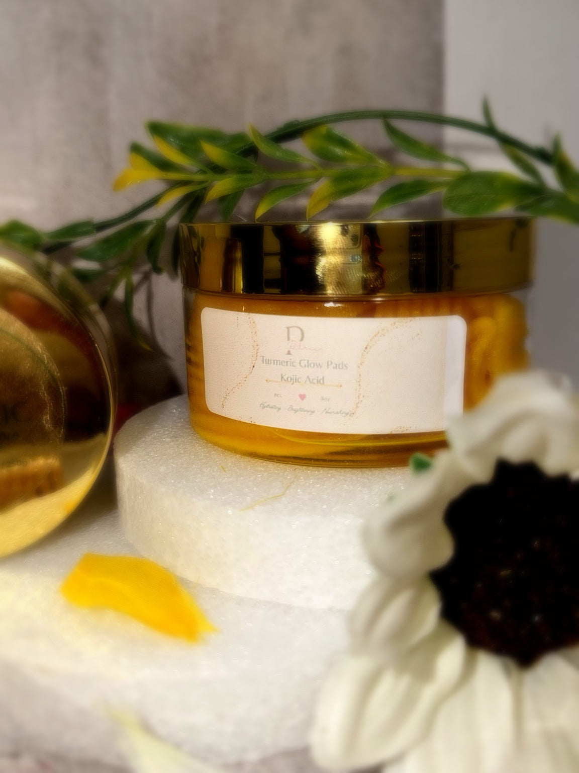 Turmeric brightening glow Pads ✨